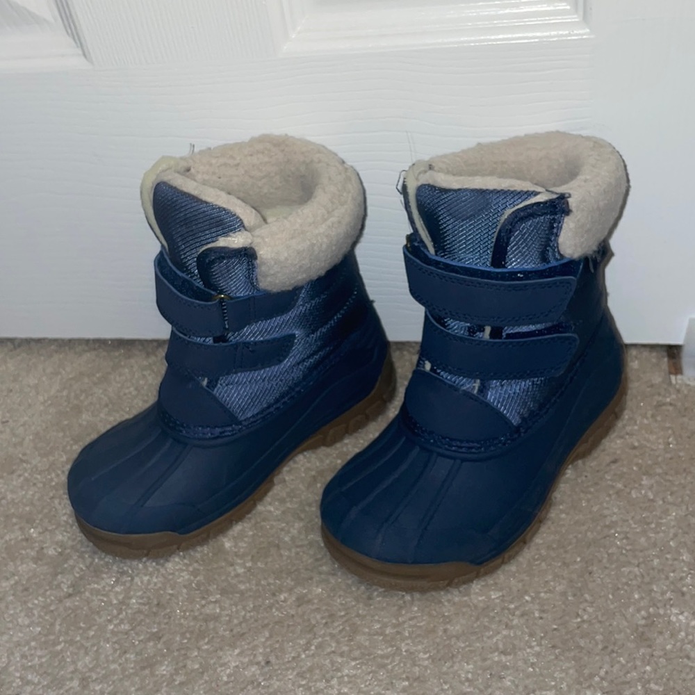 Osh Kosh boys snow boots